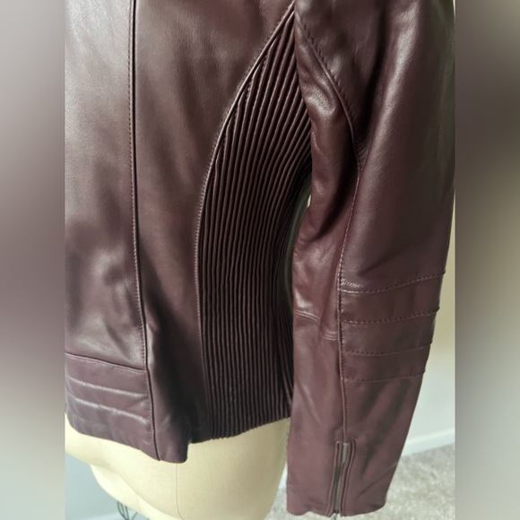 New Cole Haan Women's Leather Jacket in Burgundy - Picture 7 of 10